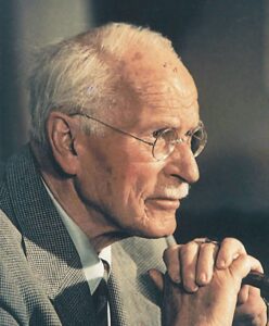 Carl Jung & Tóm tắt tiểu sử nhà phân tâm học Carl Jung.