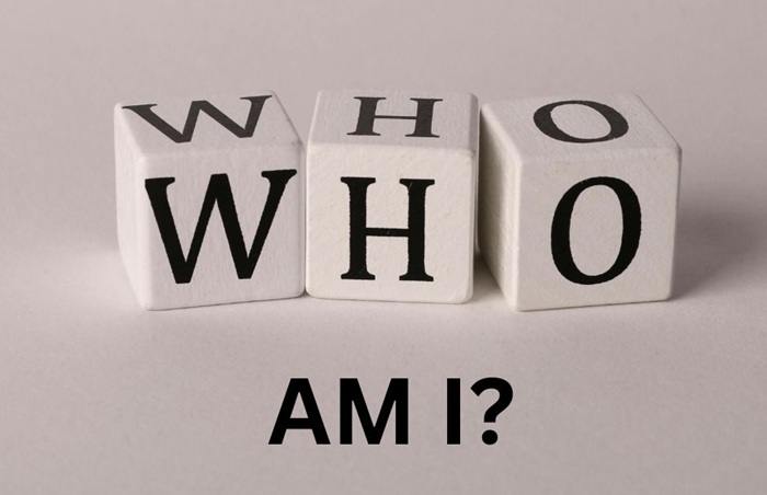 "Bản sắc cá nhân" (Personal Identity) 4 "Bản sắc cá nhân" (Personal Identity)