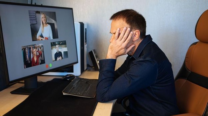 "Zoom Fatigue" - Họp Online Thực Sự Mệt Mỏi