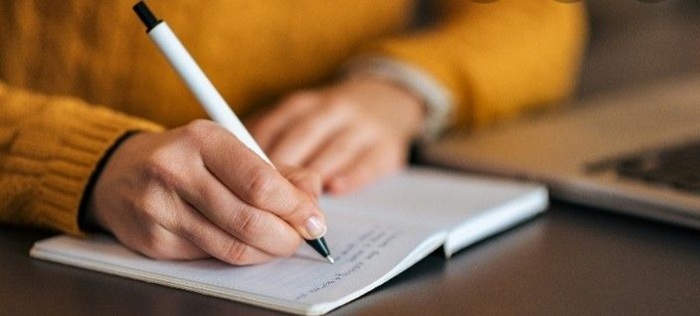 Viết Cũng Giúp Giảm Stress - Viết Ra Cảm Xúc Có Ích Gì? 3 Viết Cũng Giúp Giảm Stress - Viết Ra Cảm Xúc Có Ích Gì?